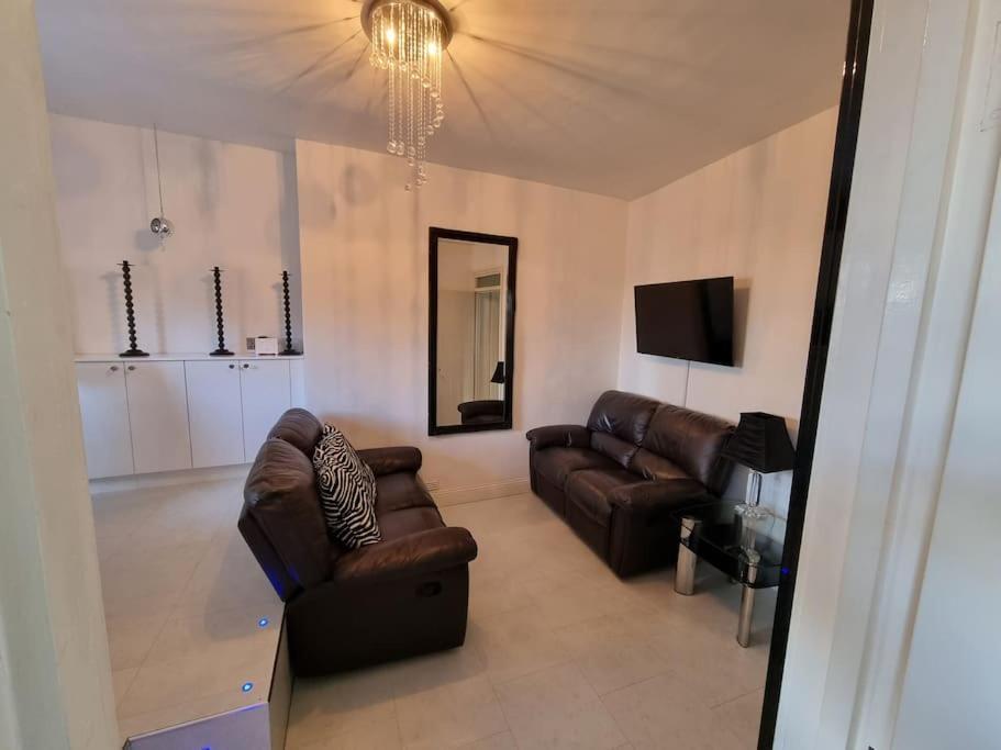 Beautiful Apartment In The Heart Of Rochester 로체스터 외부 사진